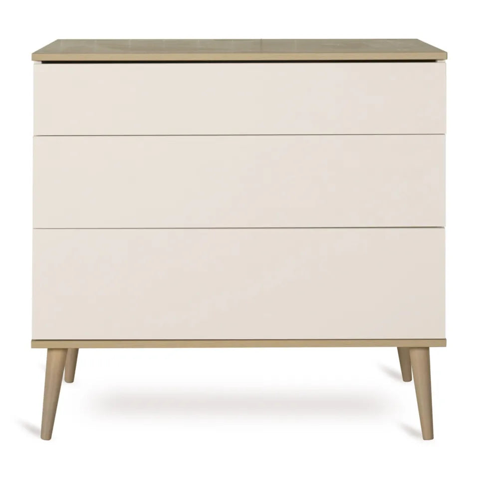 Flow Commode