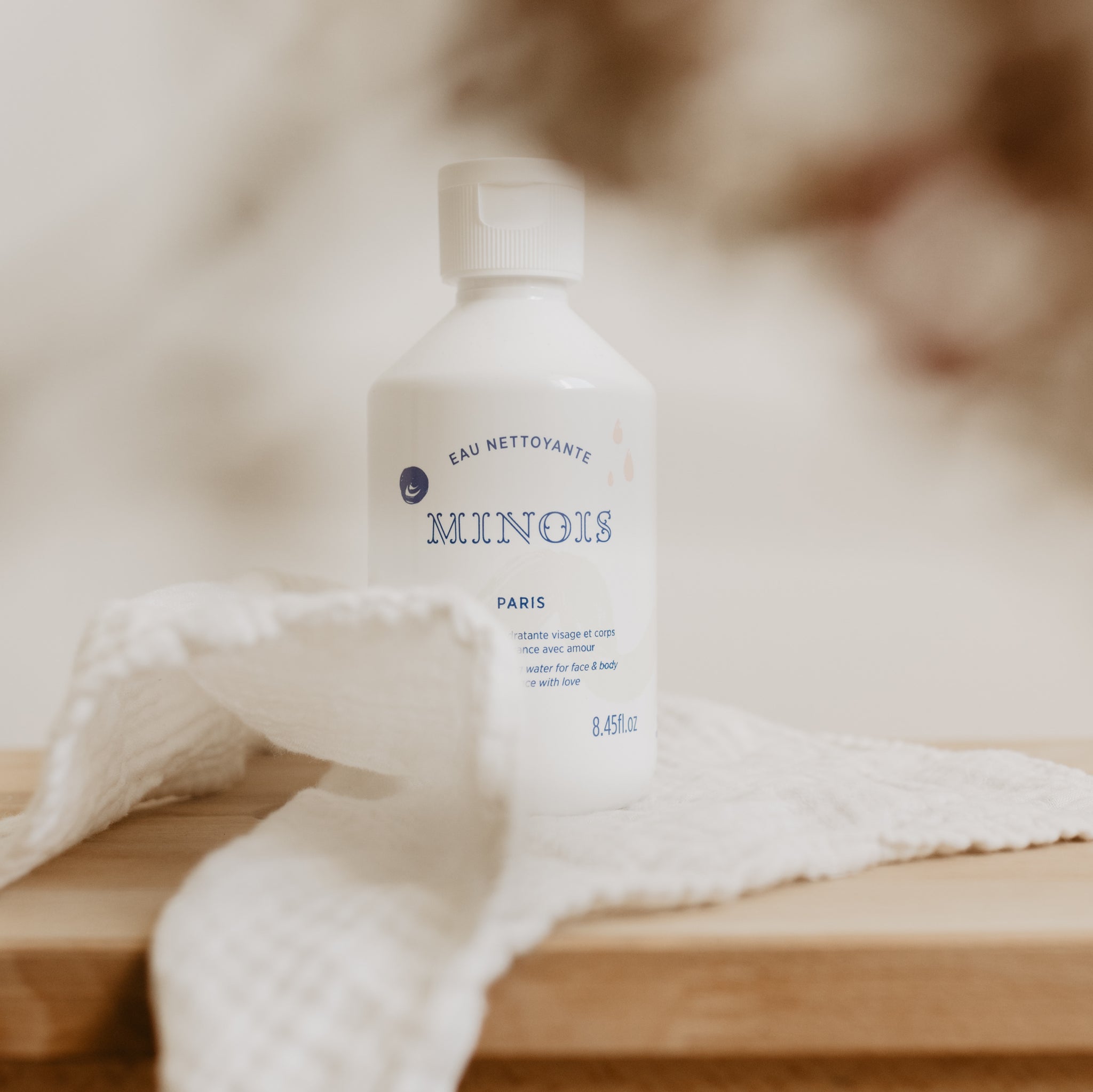Eau nettoyante hydratante